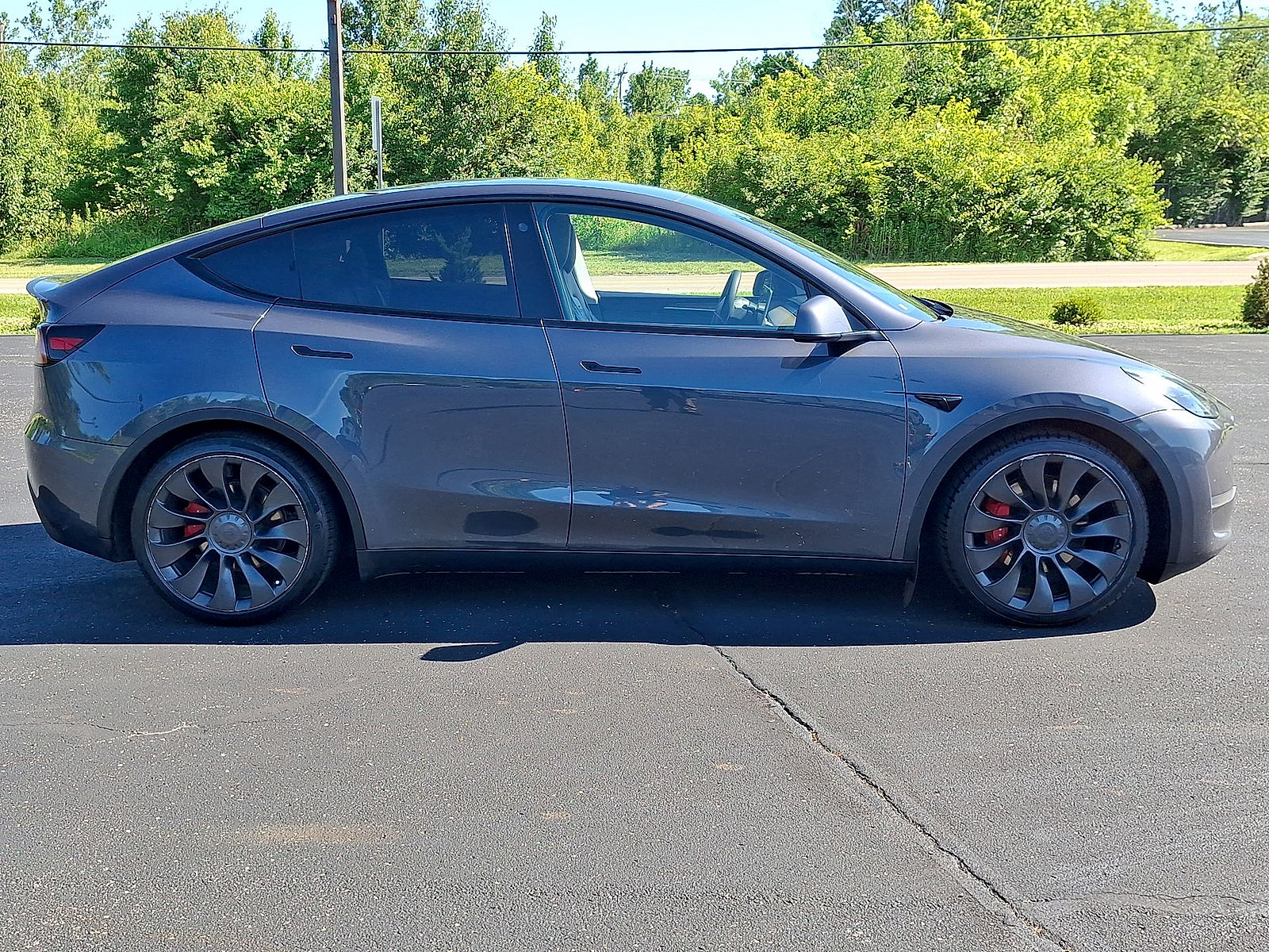 Used 2022 Tesla Model Y Performance AWD/4WD image 26