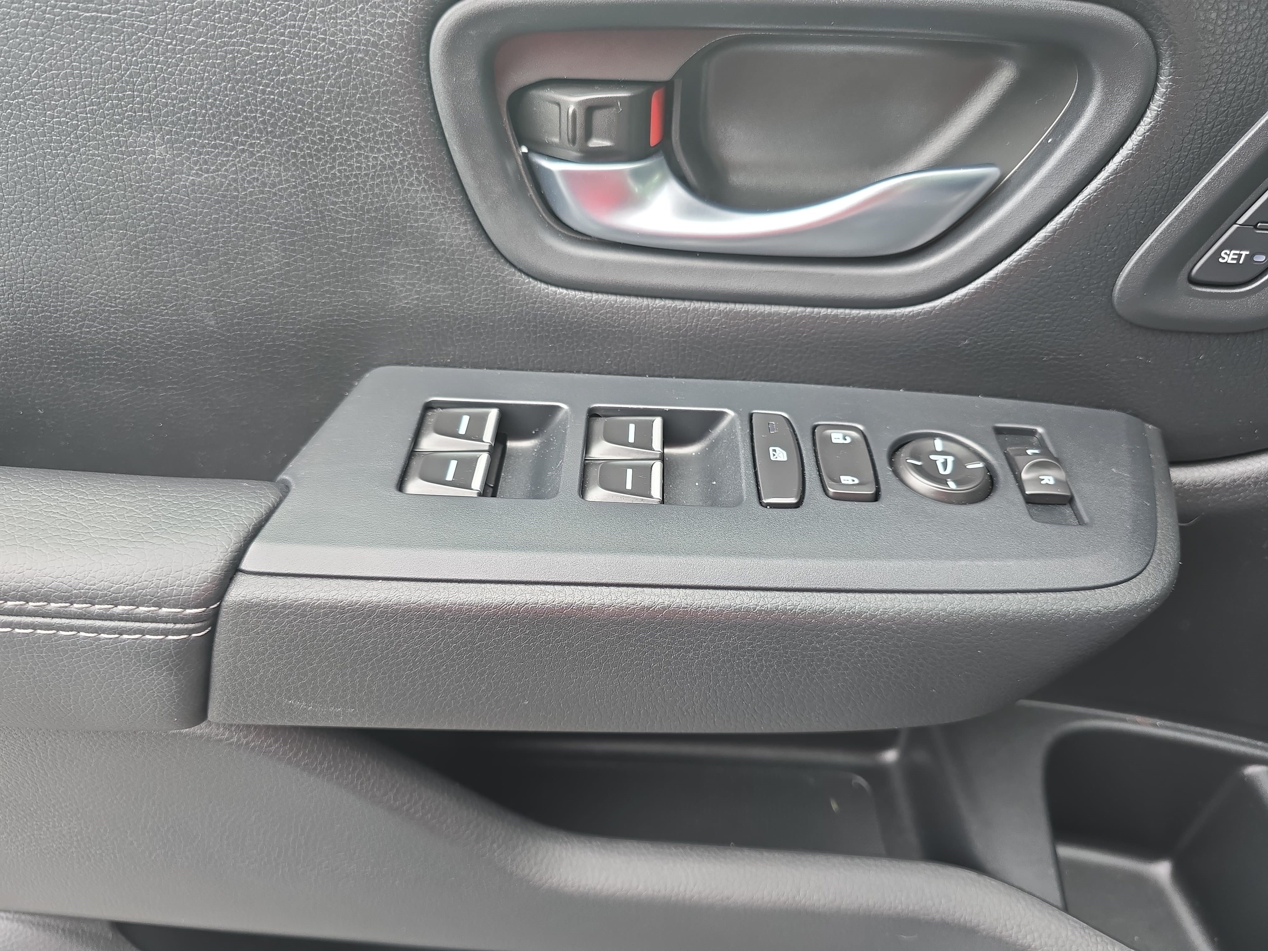 Used 2025 Honda Pilot EX-L image 29