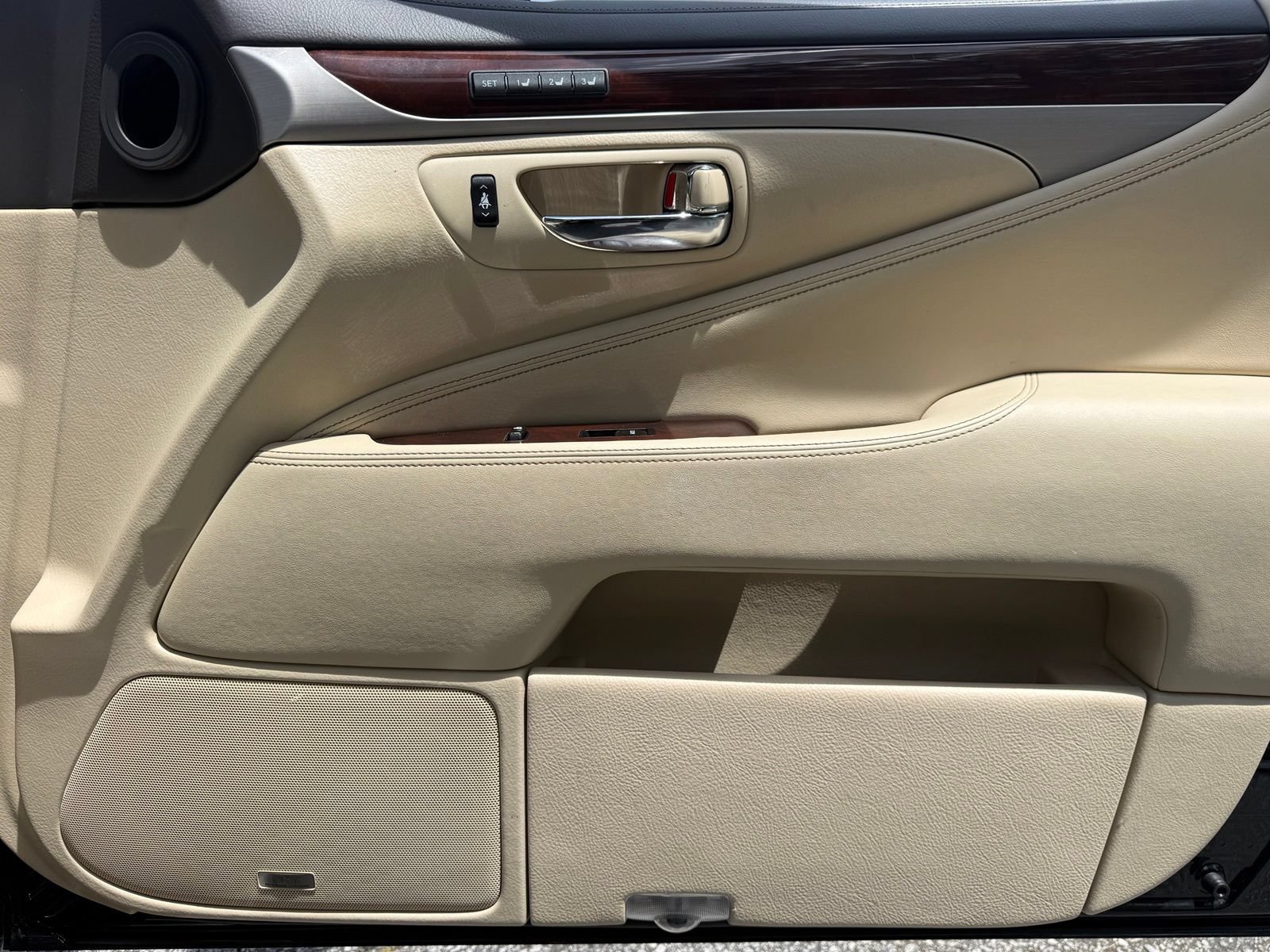 Used 2017 Lexus LS 460 L AWD/4WD image 42
