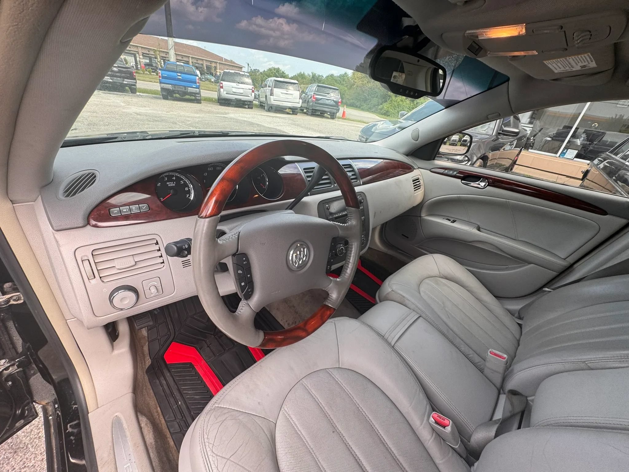 Used 2009 Buick Lucerne CXL FWD image 13