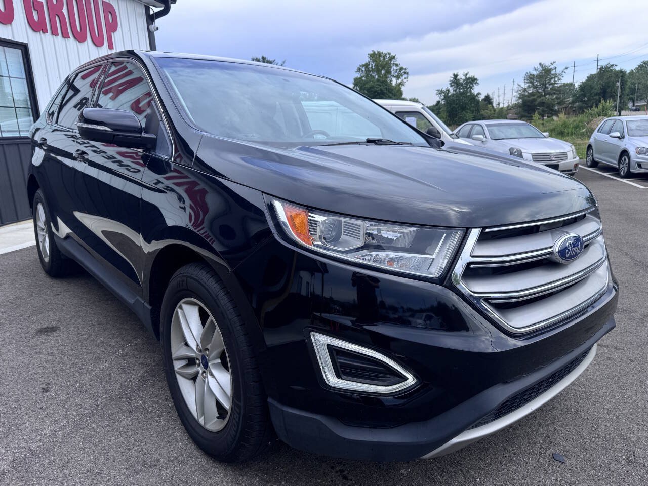 Used 2017 Ford Edge SEL AWD/4WD image 4