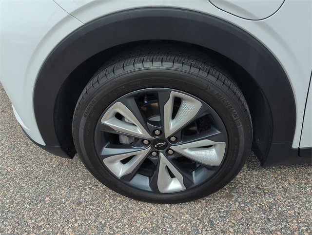 Certified 2022 Chevrolet Bolt EUV LT w/ Convenience Package image 32