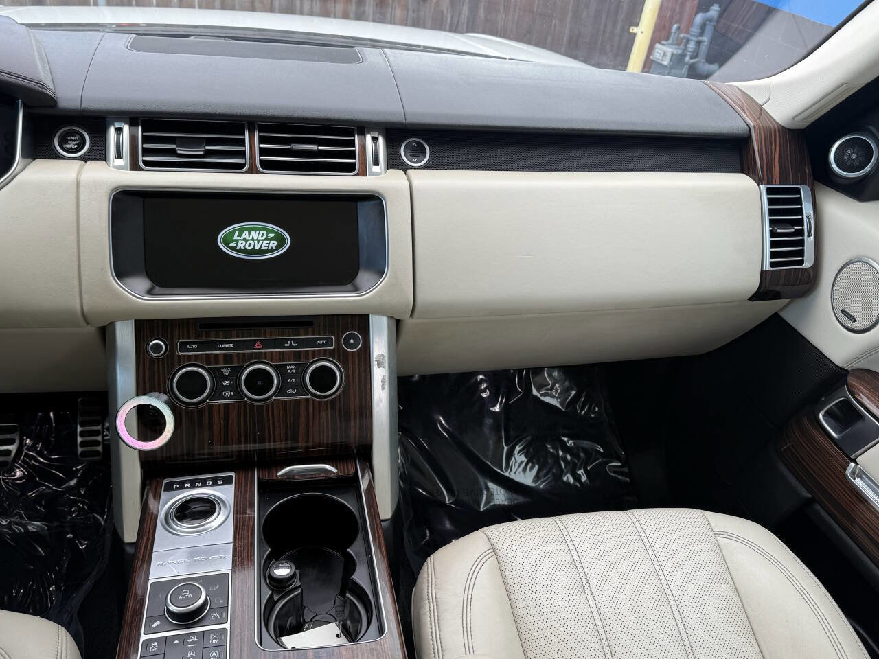 Used 2017 Land Rover Range Rover Long Wheelbase Supercharged image 7