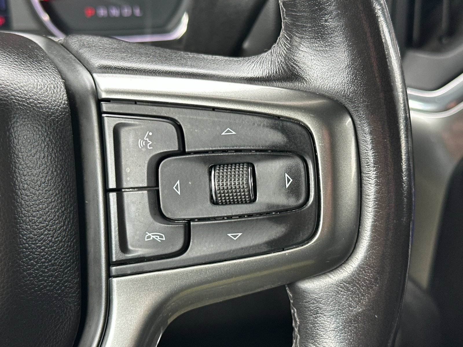 Used 2020 Chevrolet Silverado 1500 RST image 28