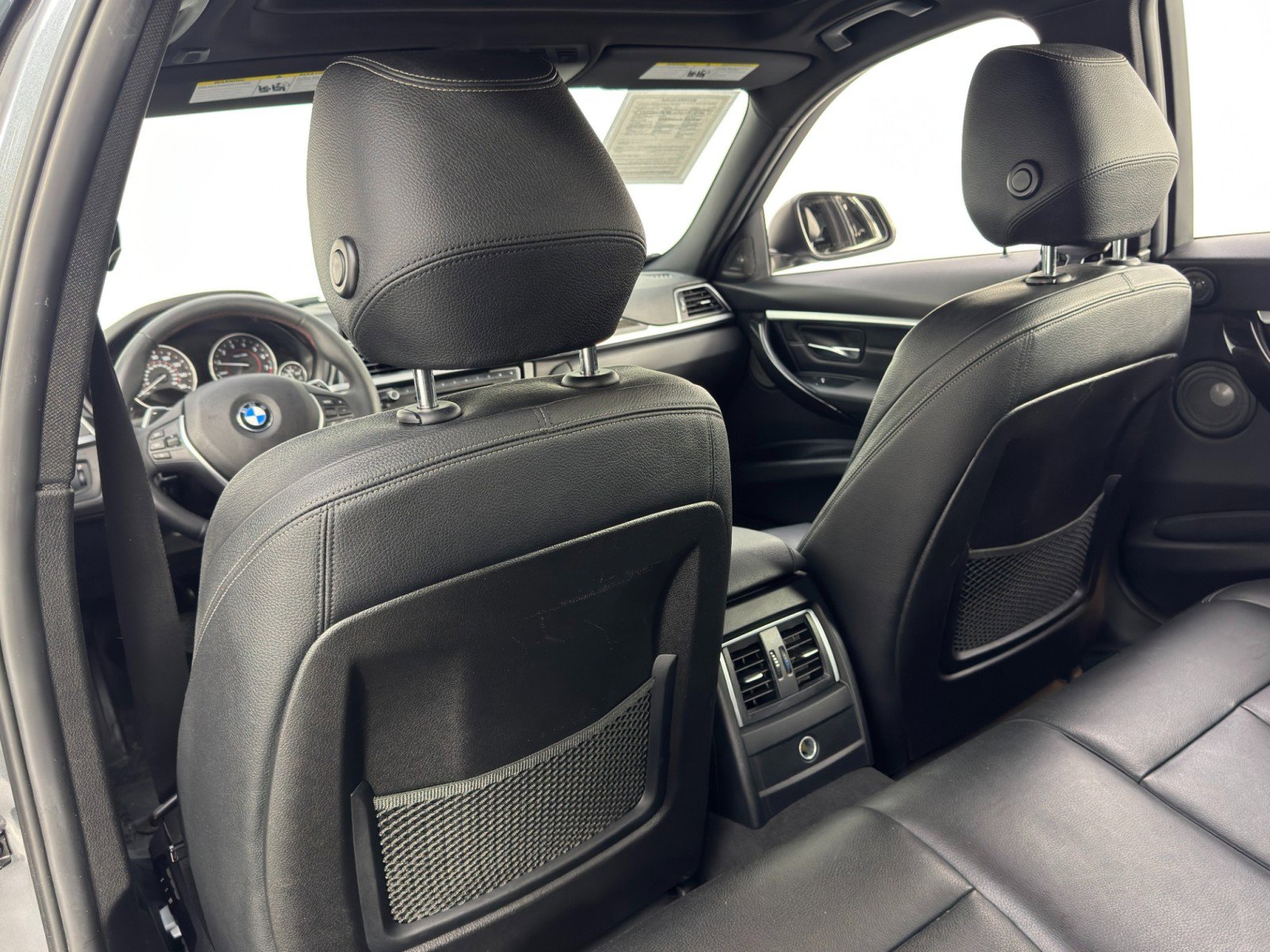 Used 2017 BMW 330e image 33