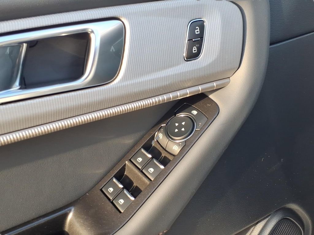 New 2026 Ford Explorer Active image 16