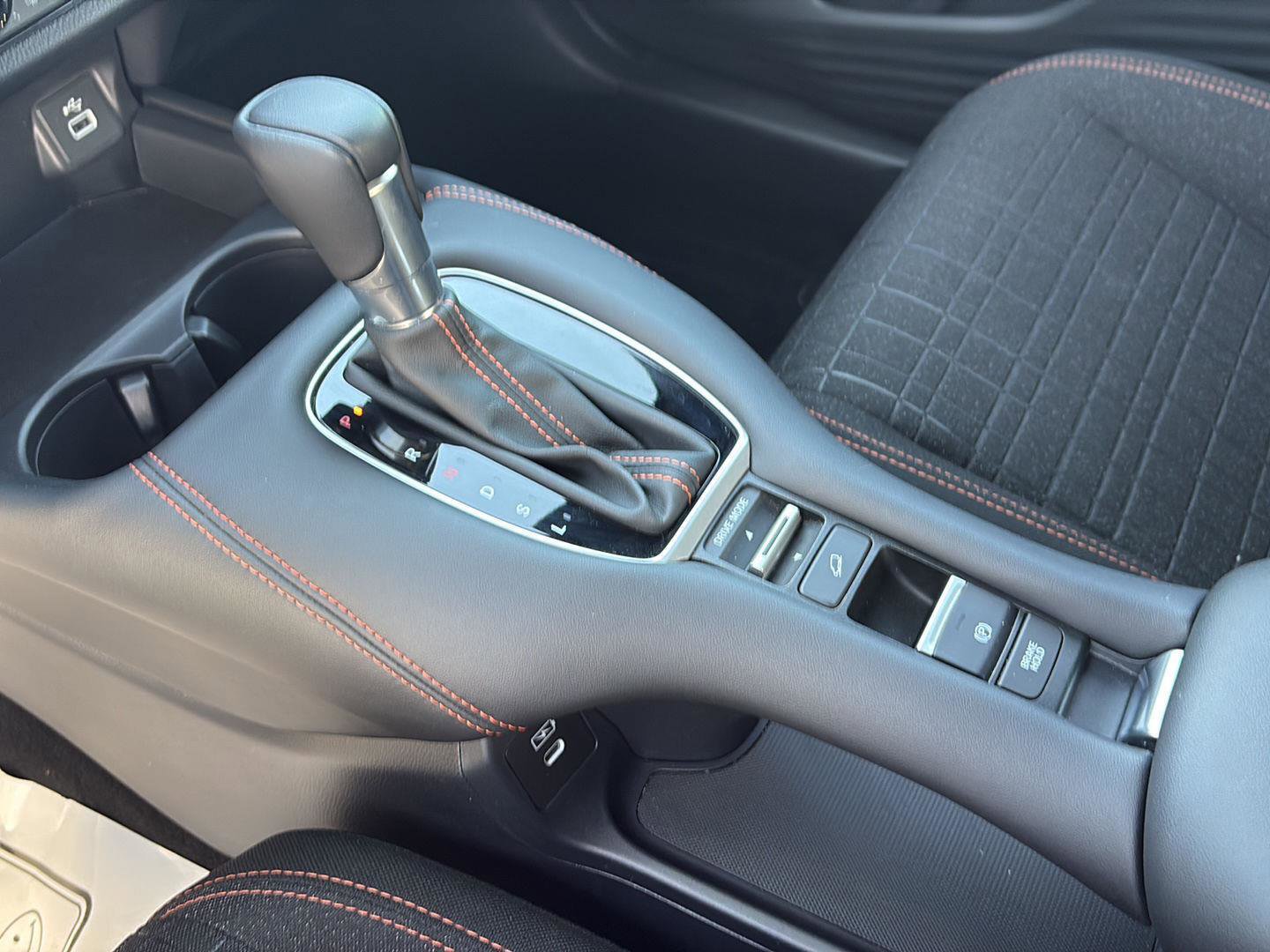 Certified 2024 Honda HR-V Sport image 15