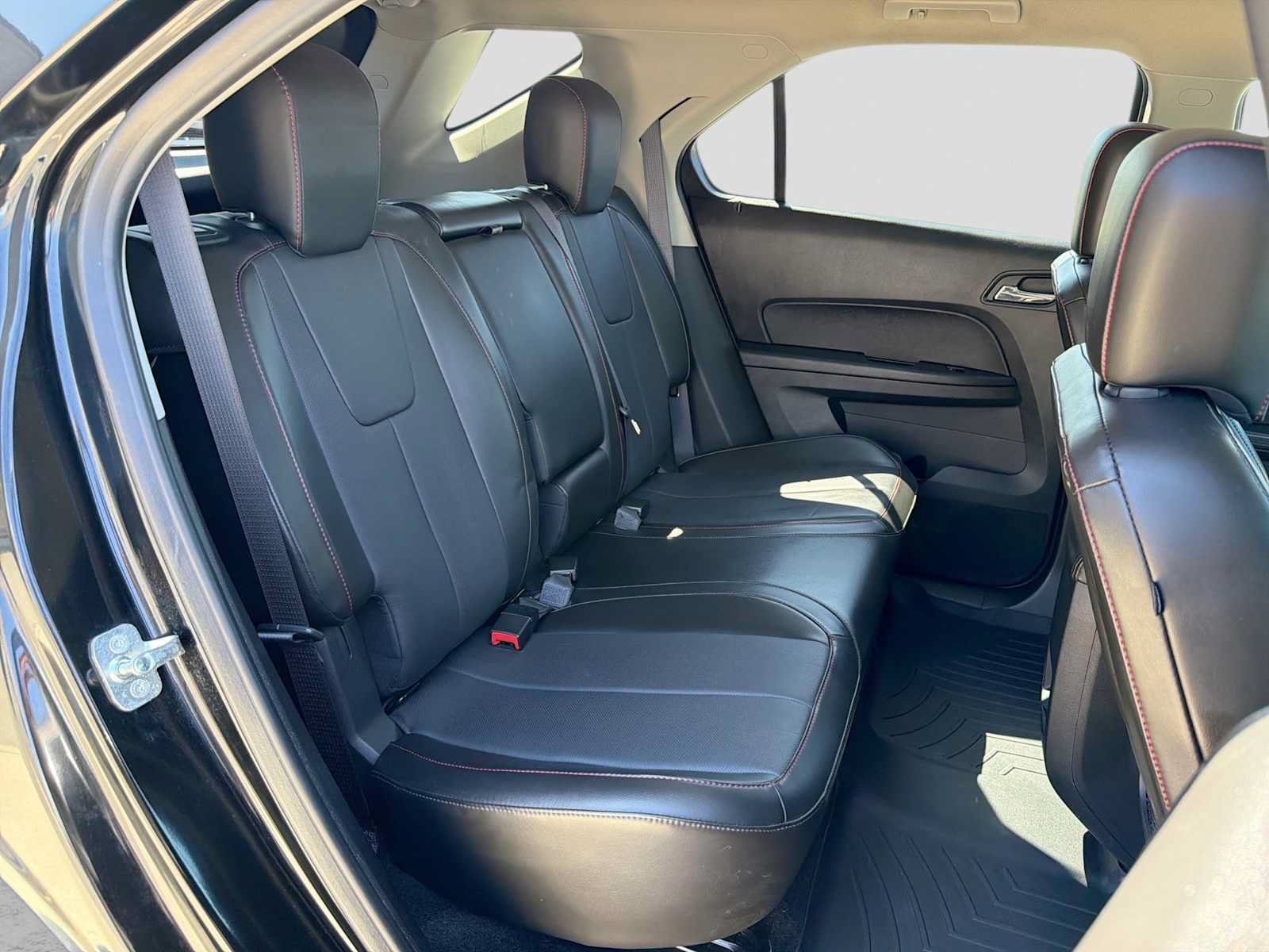Used 2017 Chevrolet Equinox LT w/ Midnight Edition FWD image 19