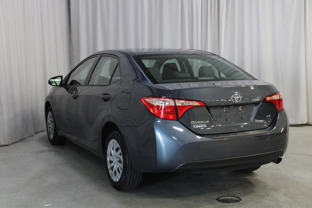 Used 2018 Toyota Corolla LE FWD image 24