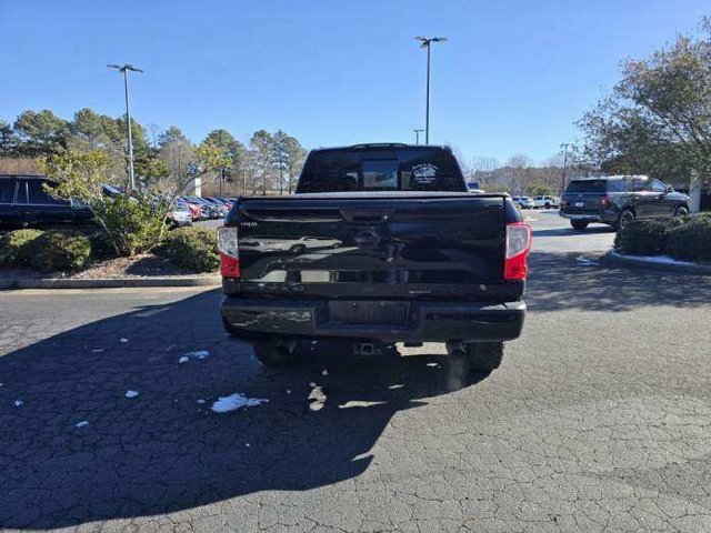 Used 2019 Nissan Titan SV w/ SV Convenience Package image 6