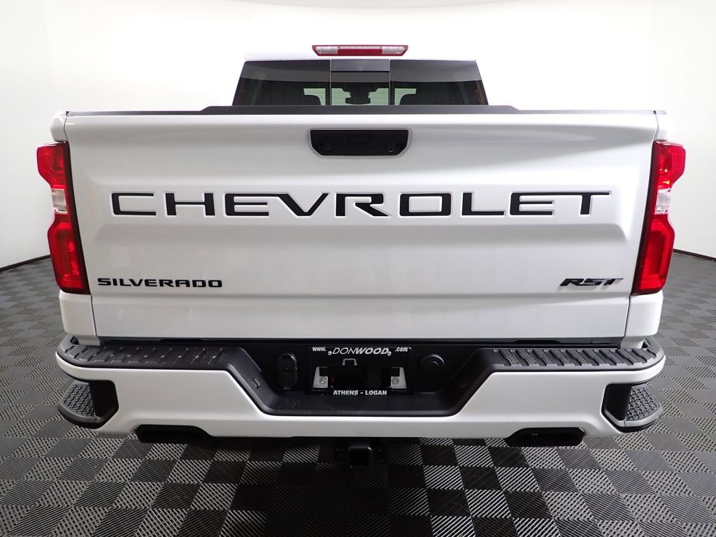 New 2026 Chevrolet Silverado 1500 RST w/ Dark Appearance Package AWD/4WD image 15