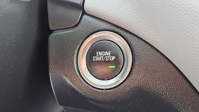 Used 2021 Chevrolet Equinox LS FWD image 16