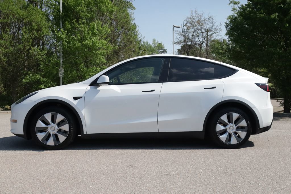 Used 2023 Tesla Model Y Long Range AWD/4WD image 7