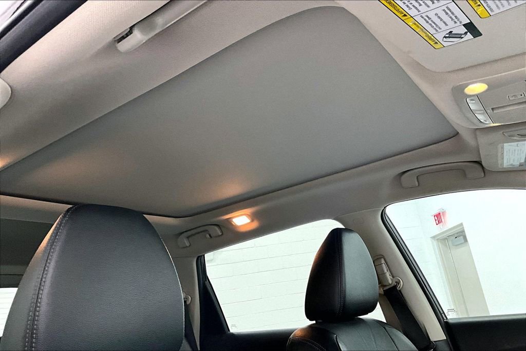 Used 2016 Nissan Rogue SL w/ SL Premium Package FWD image 20