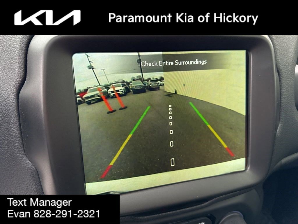 Used 2023 Jeep Renegade Limited w/ Sun/Sound Group image 22