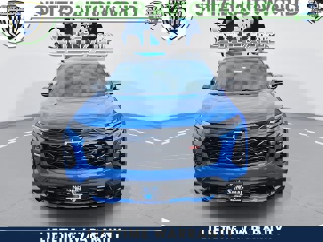 New 2026 Chevrolet Equinox RS w/ LPO, Floor Liner Package image 3