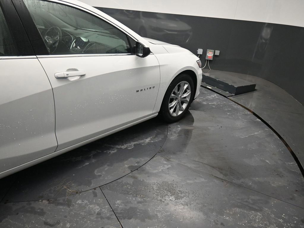 Used 2023 Chevrolet Malibu LT image 24