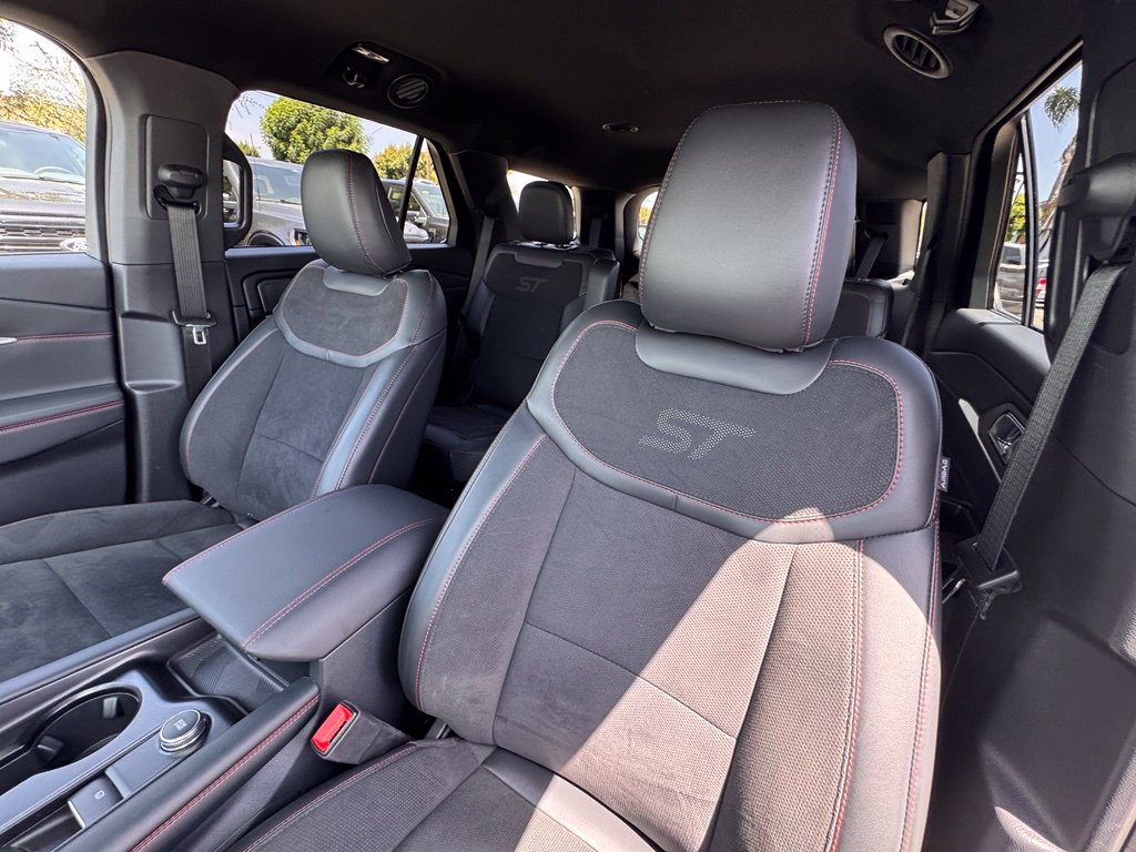 Used 2026 Ford Explorer ST RWD image 19