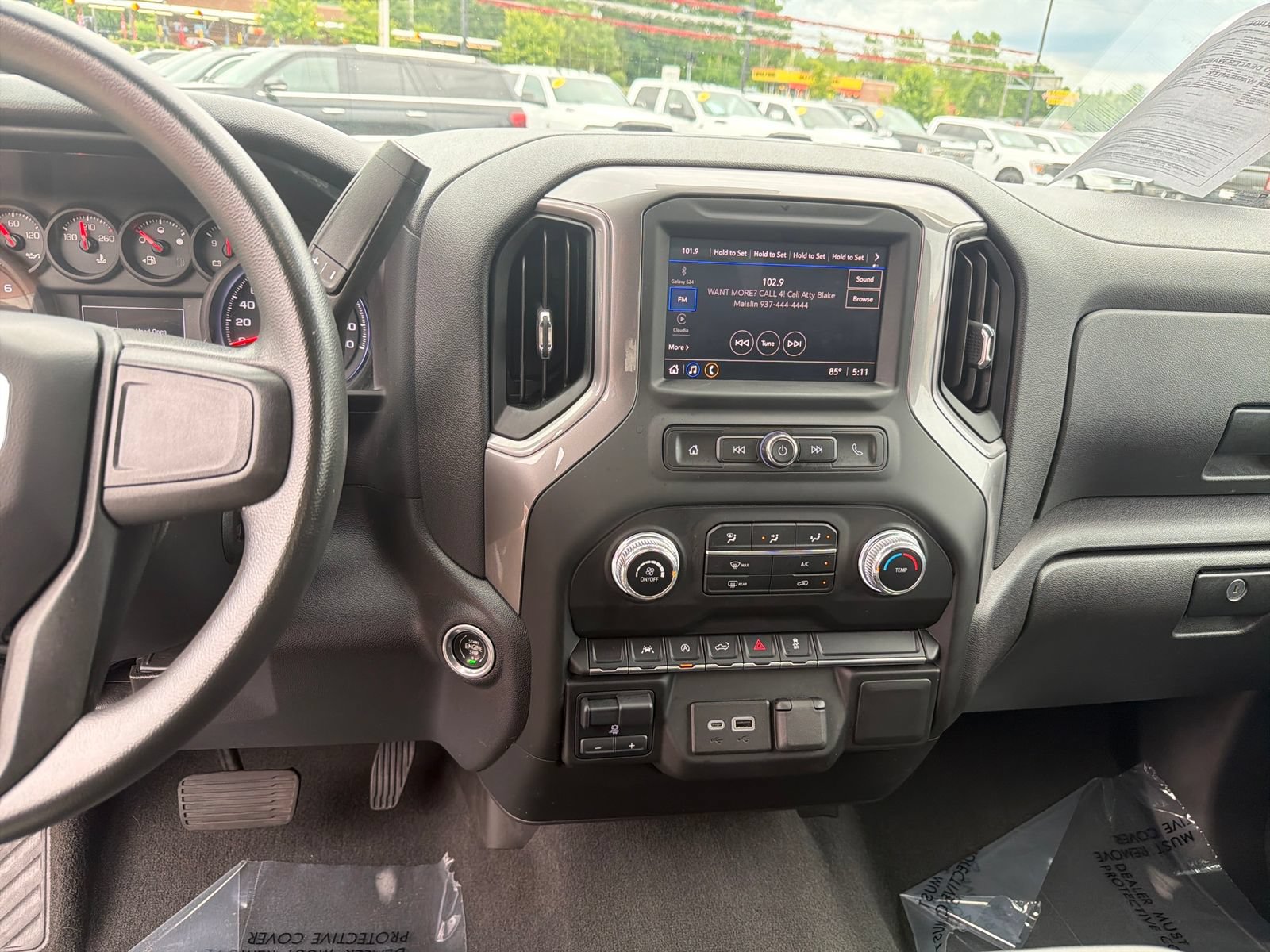 Used 2023 GMC Sierra 1500 Pro w/ Pro Value Package AWD/4WD image 17
