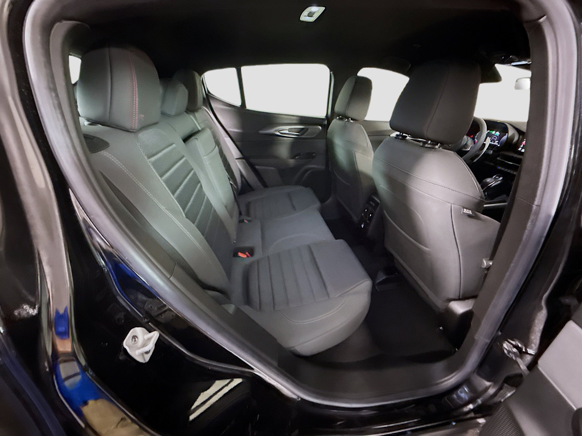 Used 2024 Dodge Hornet R/T image 27