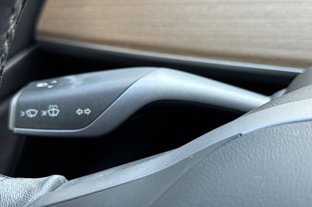 Used 2021 Tesla Model 3 Standard Range Plus RWD image 34