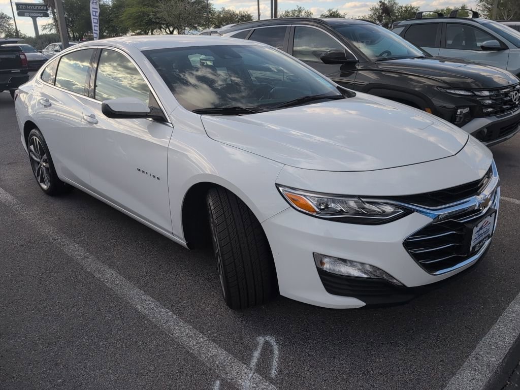 Used 2024 Chevrolet Malibu LT image 4