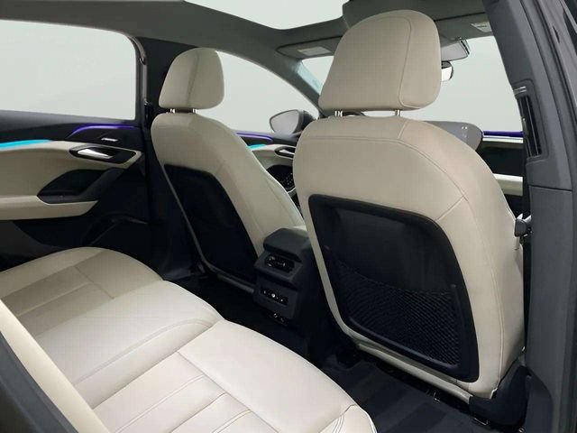 Used 2025 Audi A6 e-tron Premium Plus w/ Premium Plus RWD image 67