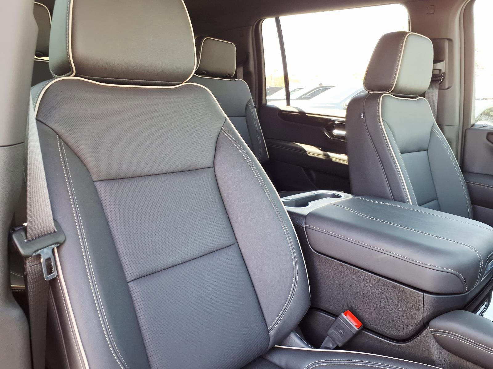 Certified 2026 GMC Yukon XL Elevation image 12