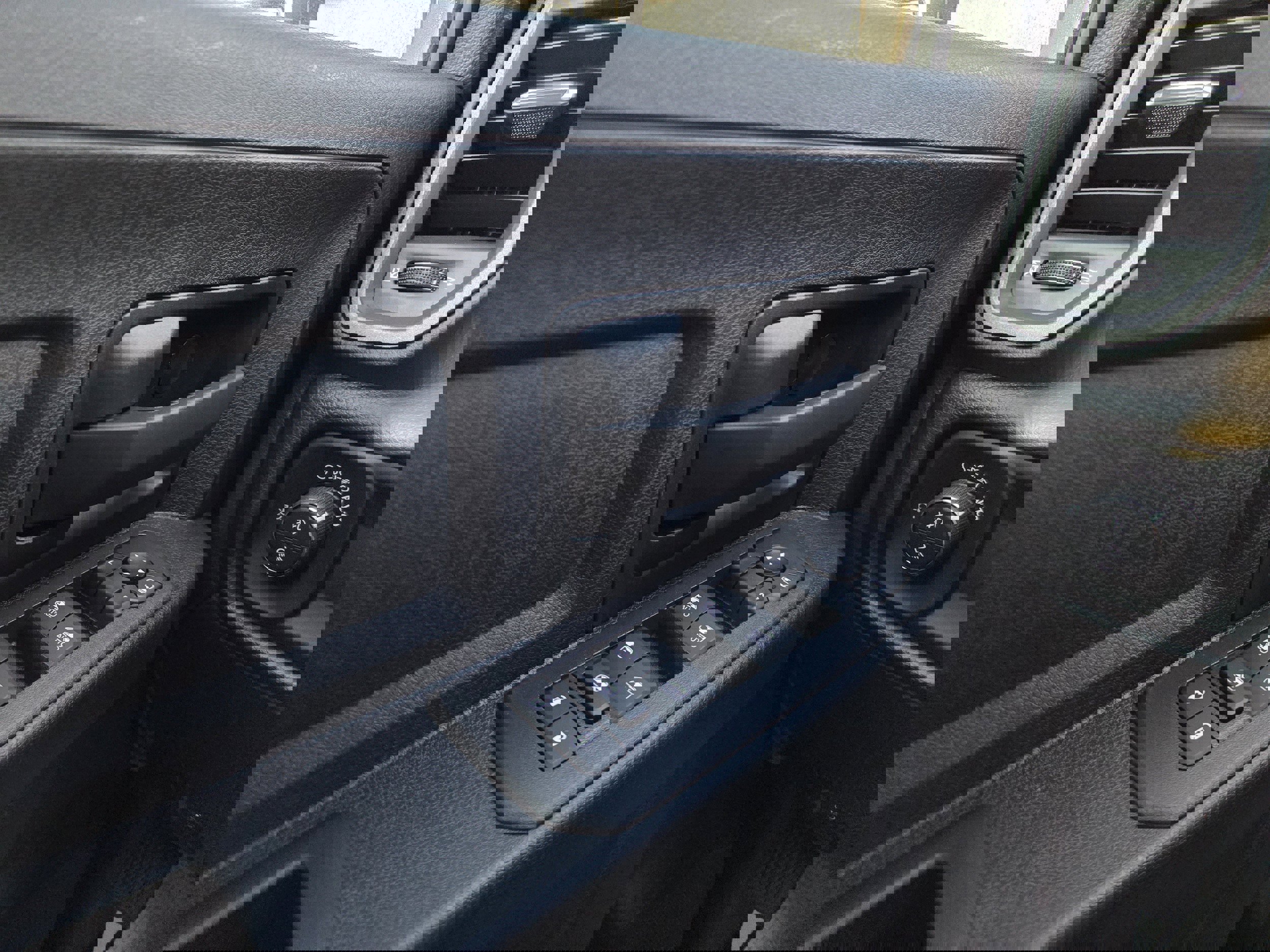 New 2025 RAM 2500 Tradesman image 36