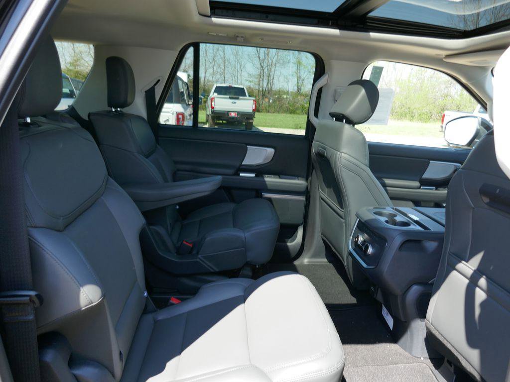 New 2026 Ford Expedition Max Active AWD/4WD image 13