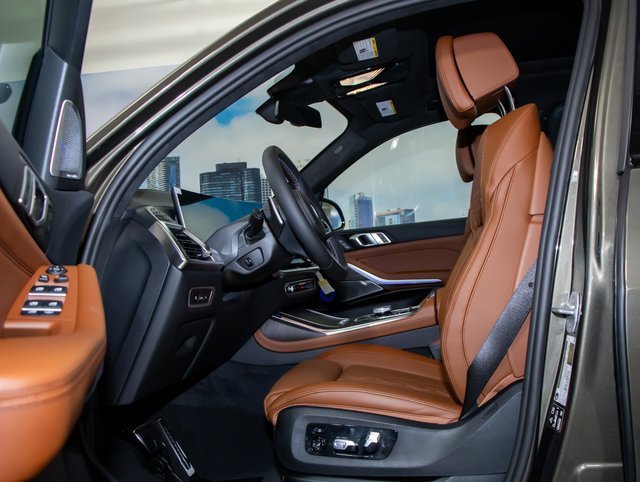 New 2026 BMW X7 M60i image 20