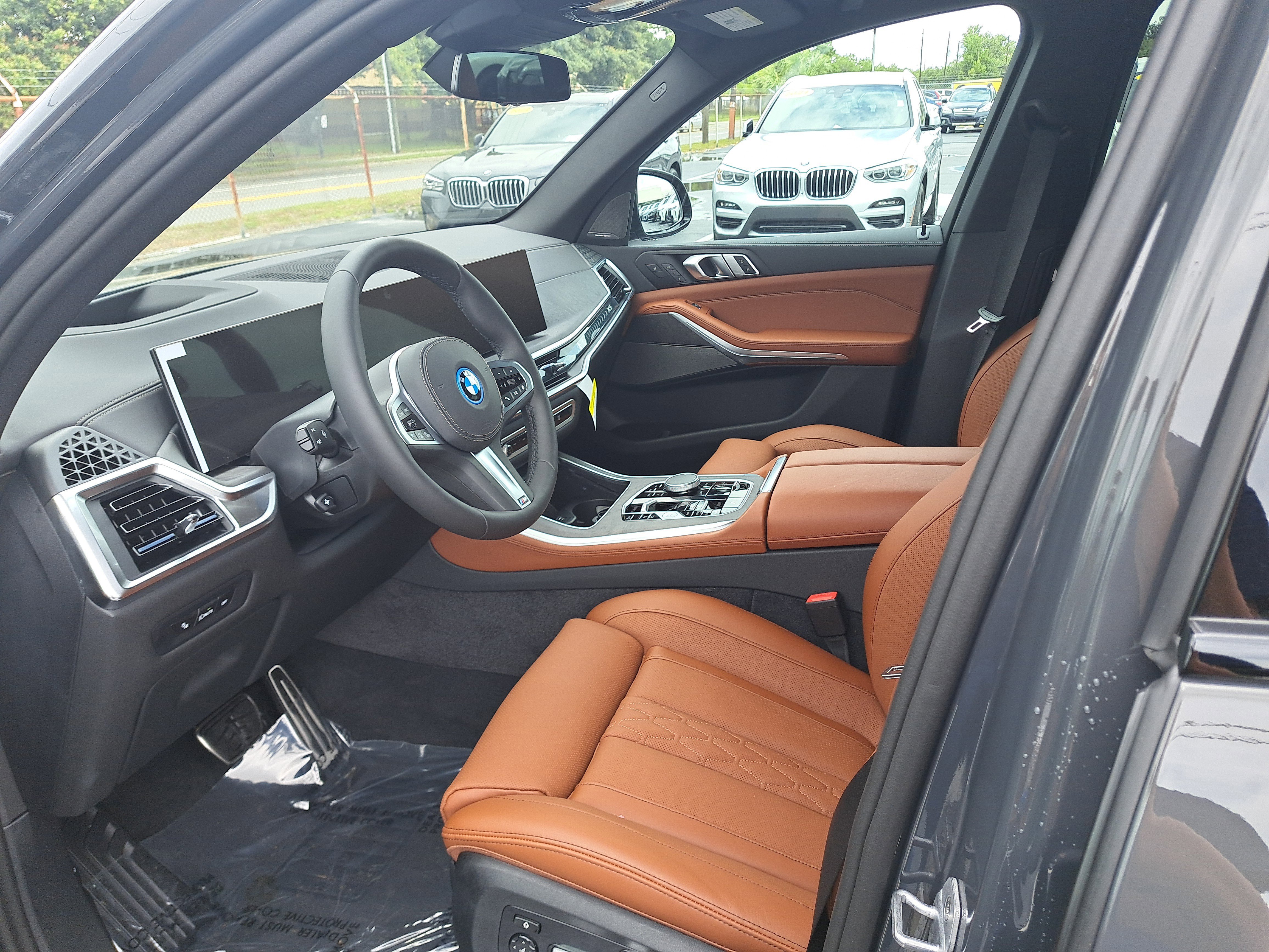 New 2026 BMW X5 xDrive50e w/ M Sport Package image 24