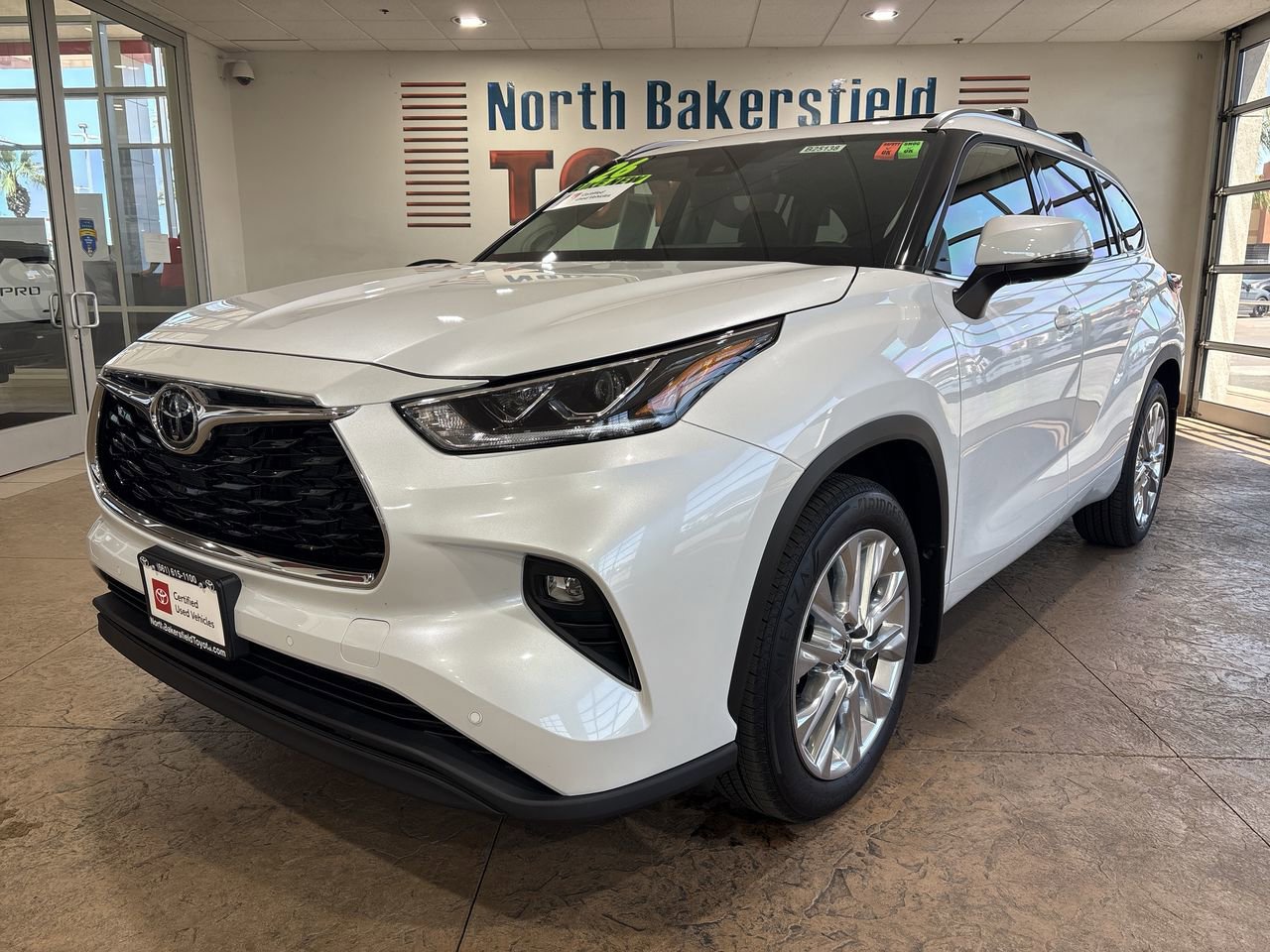 Certified 2026 Toyota Highlander Limited AWD/4WD image 6