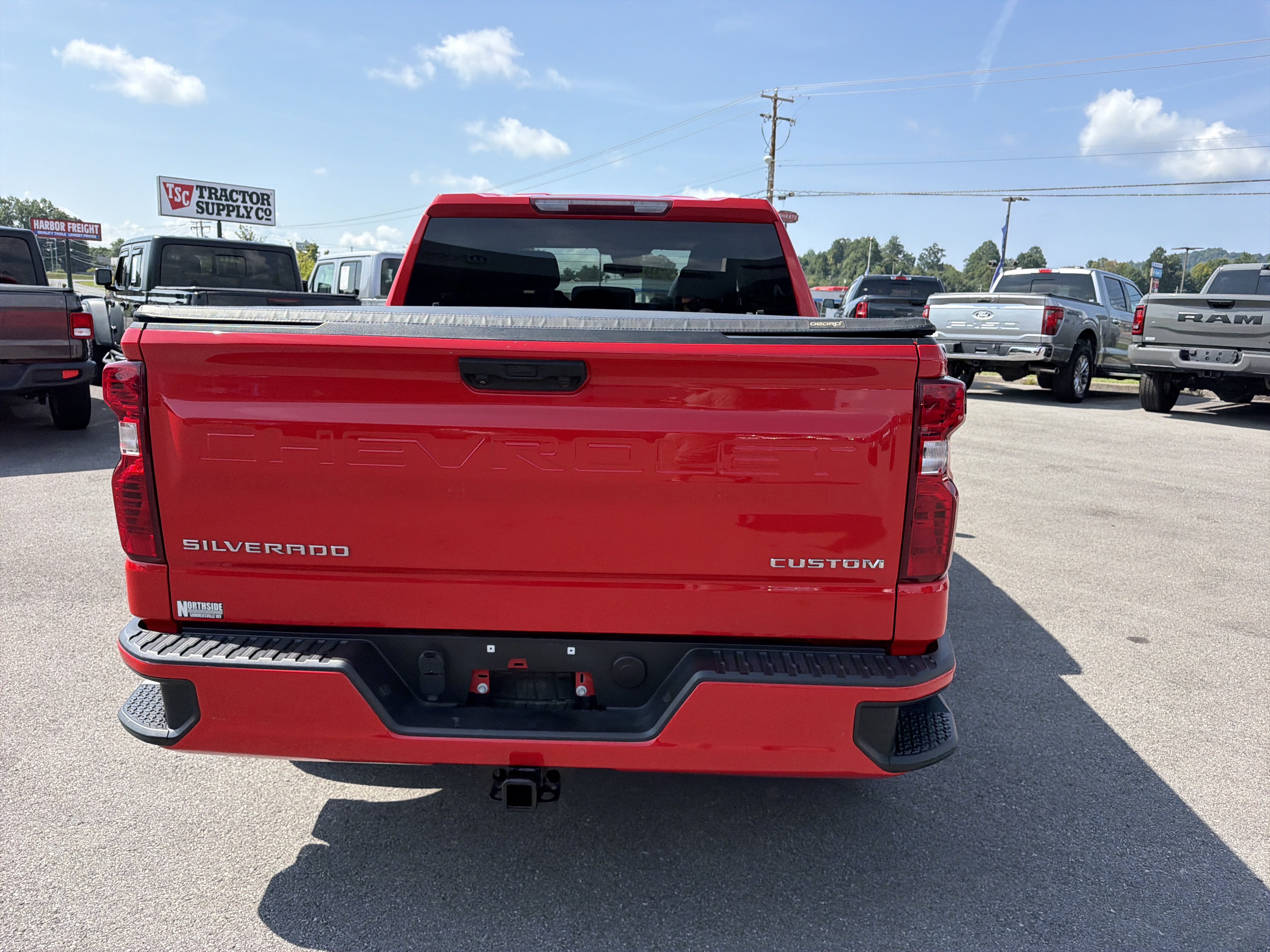 Used 2023 Chevrolet Silverado 1500 Custom AWD/4WD image 7