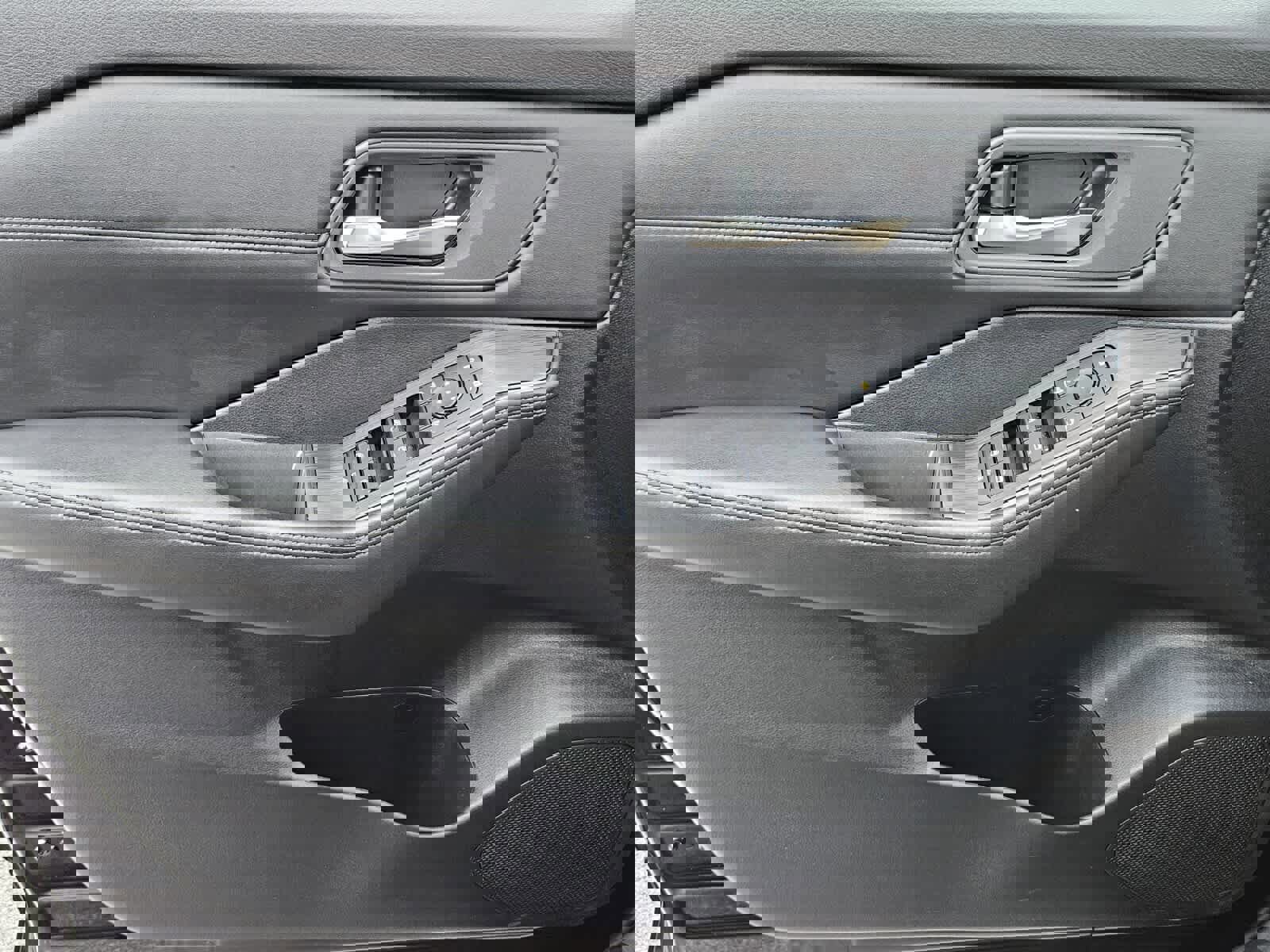 Used 2024 Nissan Rogue SV w/ SV Premium Package image 16