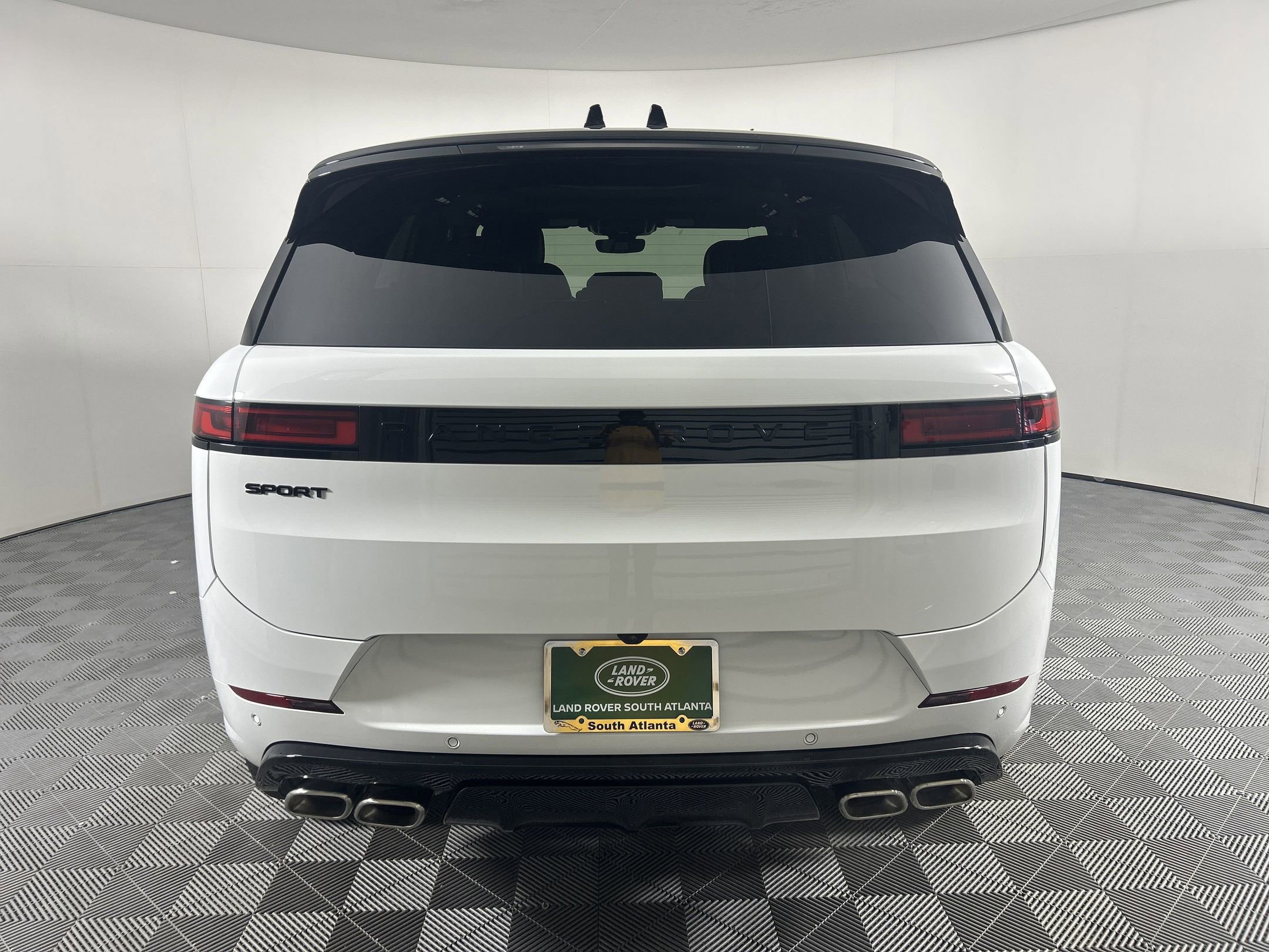 New 2025 Land Rover Range Rover Sport Dynamic SE image 8