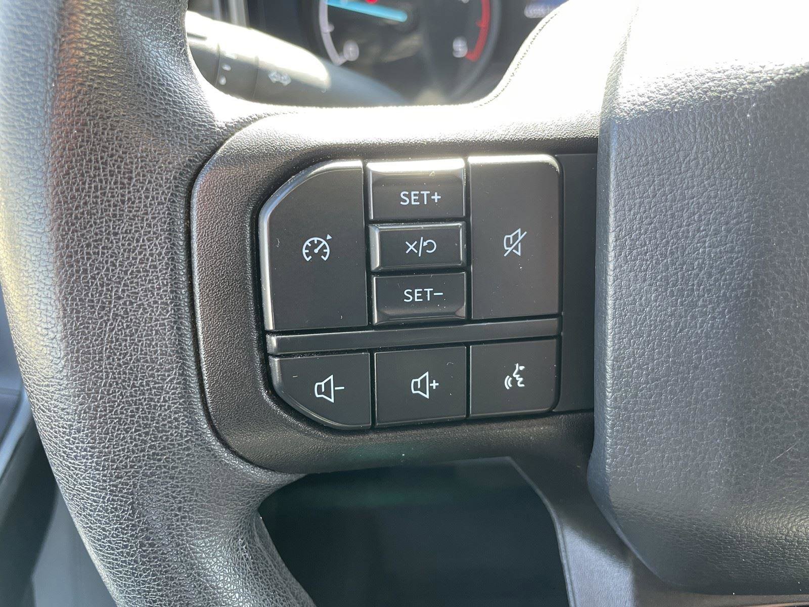 Used 2024 Ford F250 XLT w/ FX4 Off-Road Package image 18