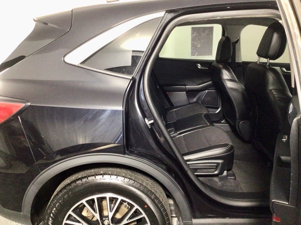 Used 2022 Ford Escape SEL w/ Technology Package image 33