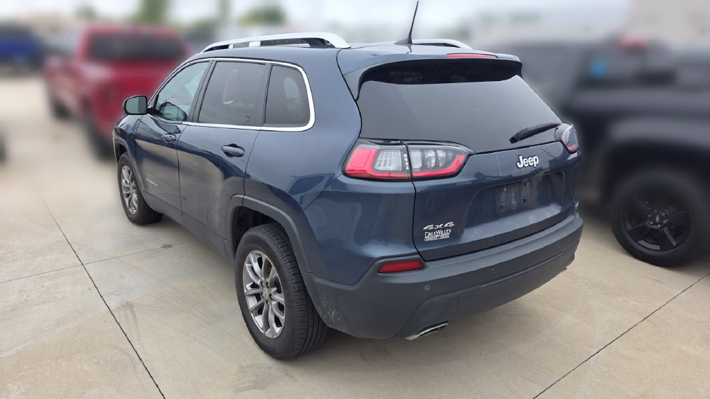 Used 2020 Jeep Cherokee Latitude Lux w/ Comfort/Convenience Group AWD/4WD image 3