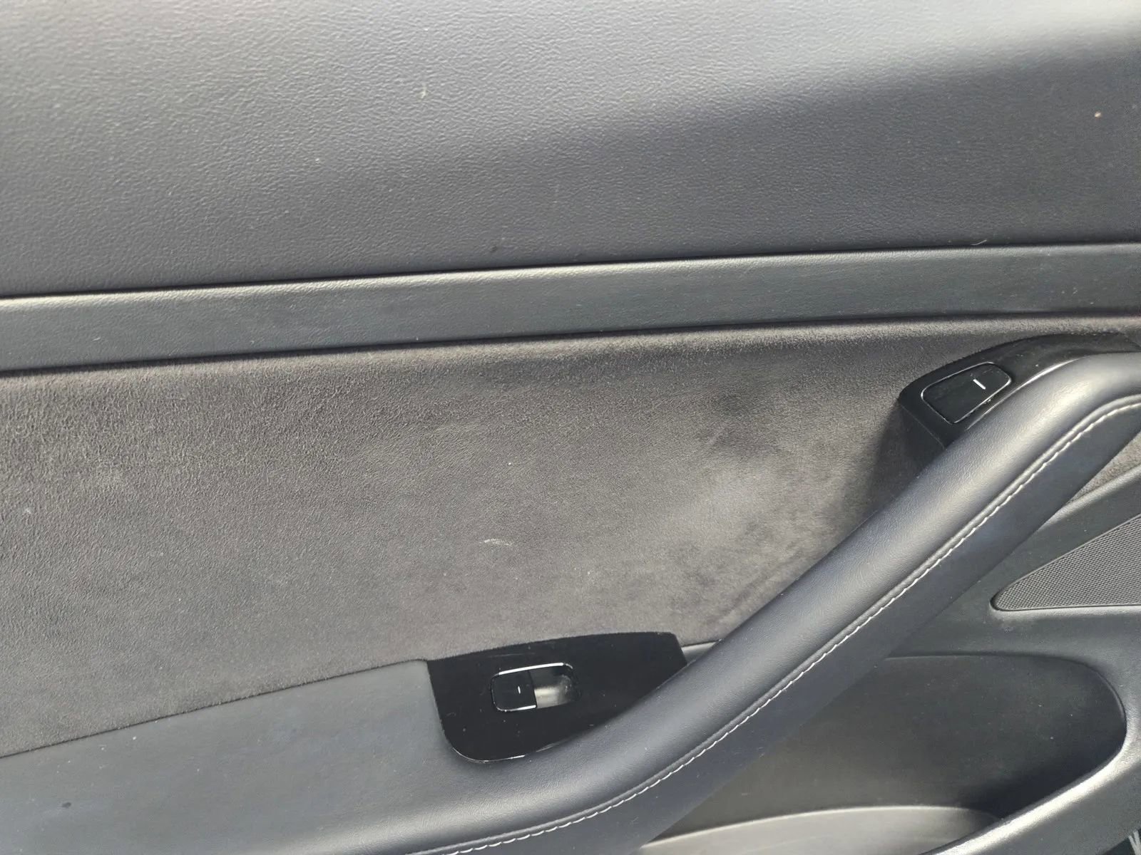 Used 2020 Tesla Model 3 Standard Range Plus image 11