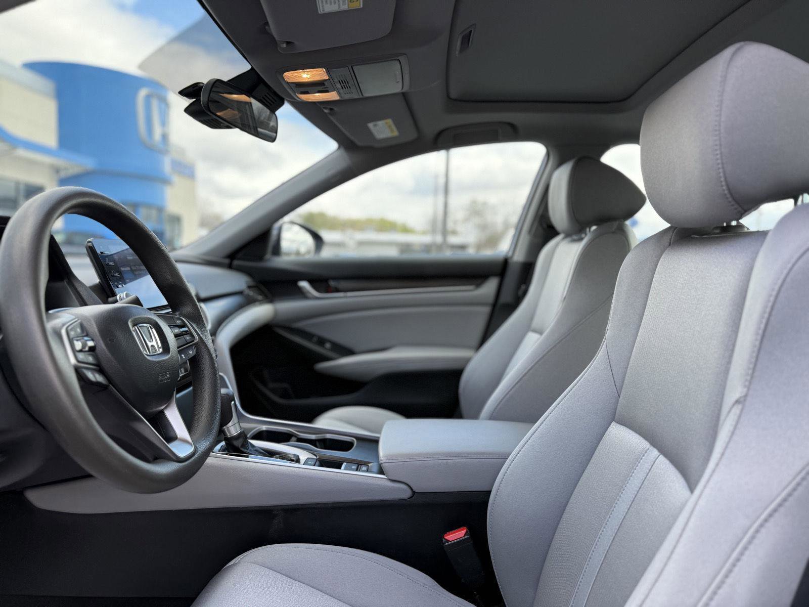 Used 2020 Honda Accord EX image 12