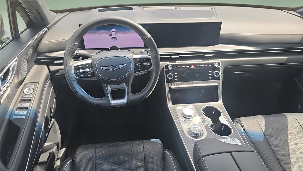 Used 2025 Genesis GV80 3.5T AWD/4WD image 14