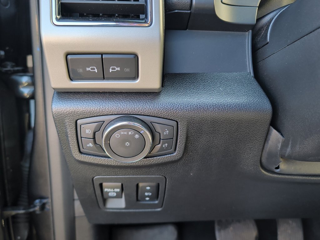Certified 2020 Ford F150 Lariat w/ Equipment Group 502A Luxury AWD/4WD image 13
