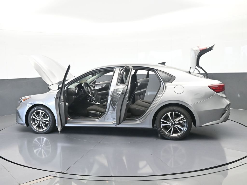 Used 2023 Kia Forte LXS image 65
