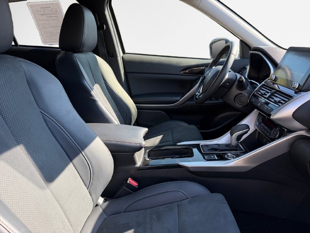 Used 2025 Mitsubishi Eclipse Cross SE AWD/4WD image 29