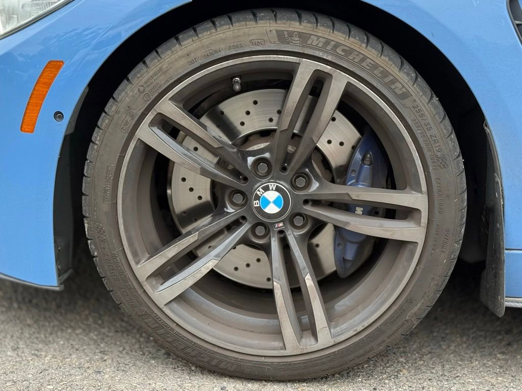 Used 2016 BMW M3 RWD image 9