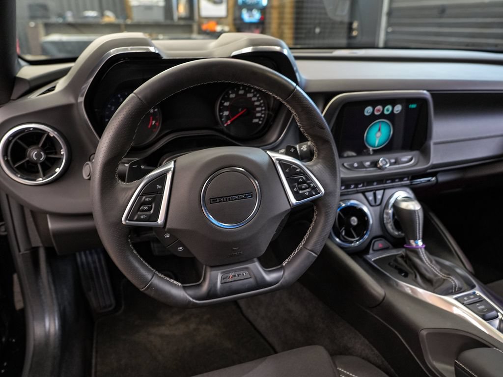 Used 2017 Chevrolet Camaro SS RWD image 16