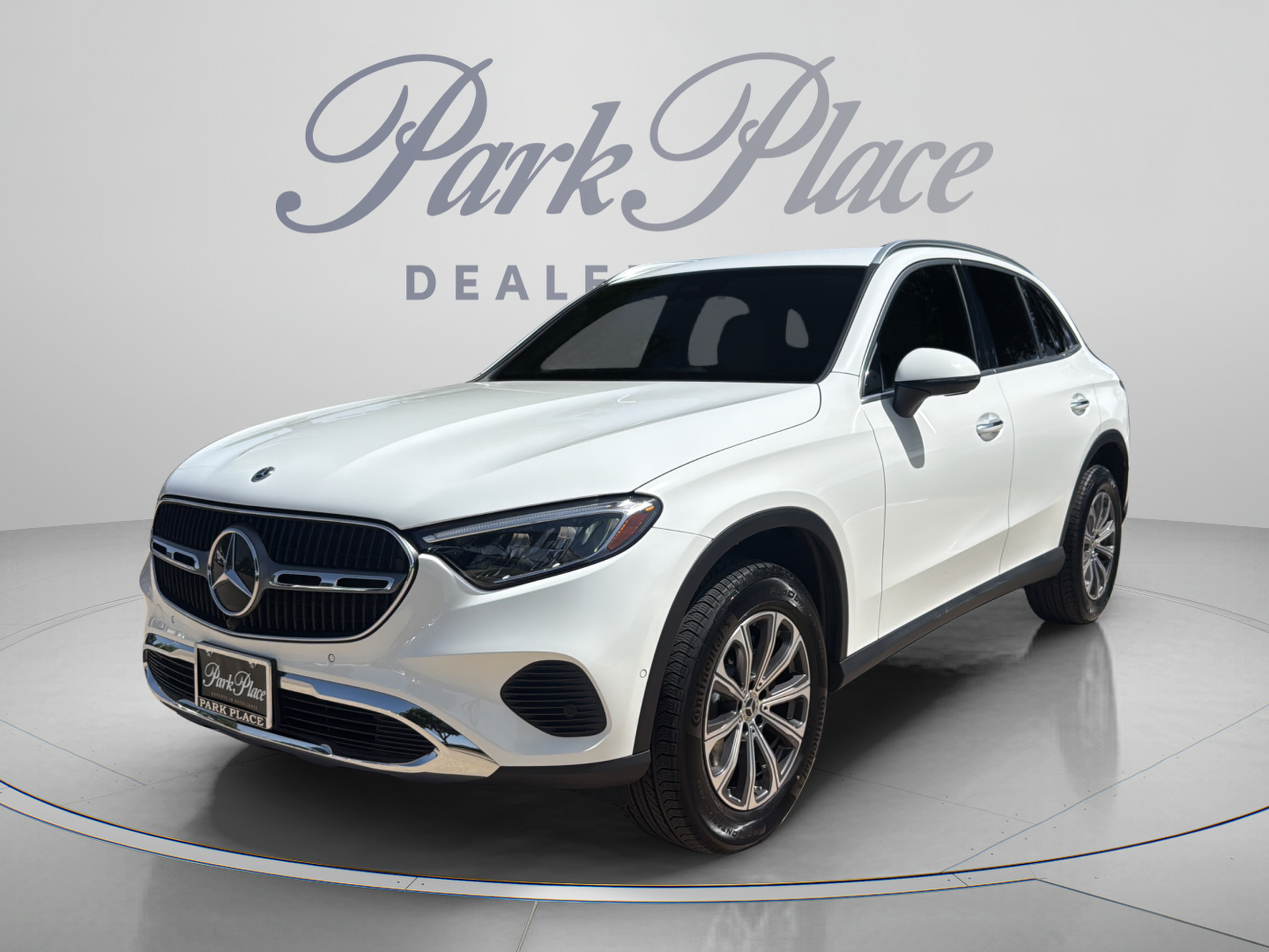 Certified 2025 Mercedes-Benz GLC 300 4MATIC image 1