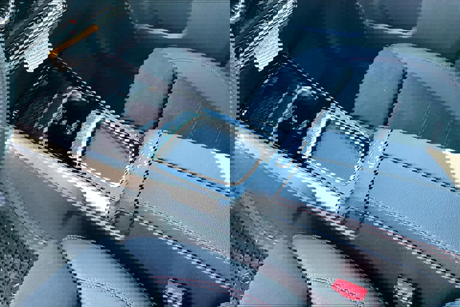 Used 2024 Mercedes-Benz EQB 350 4MATIC SUV image 8