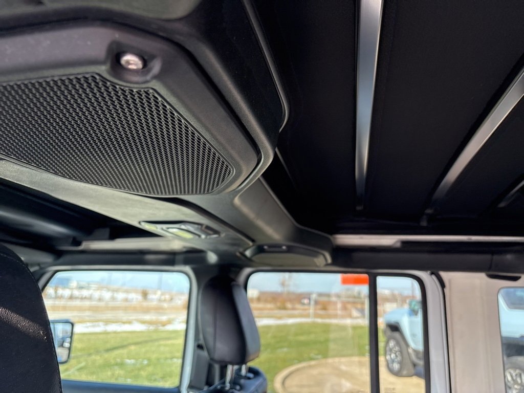 Used 2021 Jeep Wrangler Unlimited Rubicon 4xe w/ Cold Weather Group image 15